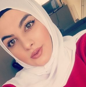 Meet your Posher, Zainab